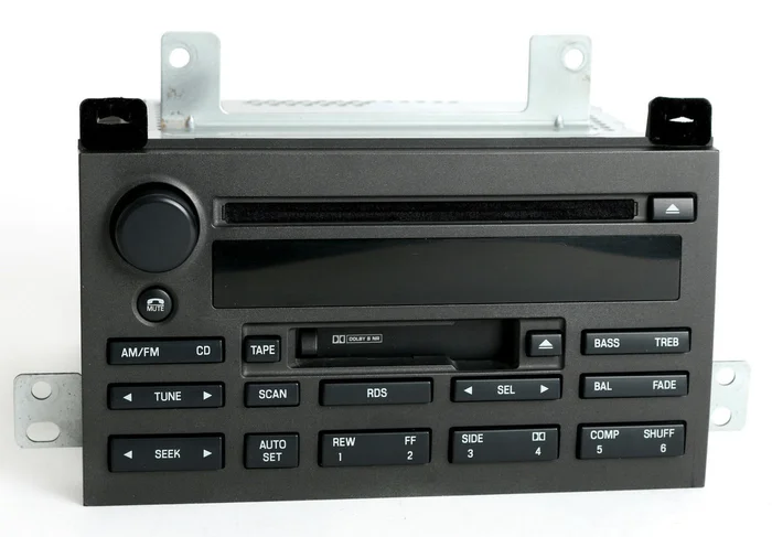 2003-05 Lincoln Town Car AM FM CD CS Radio Premium Audio System 3W1T-18C868-AK