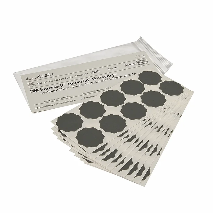 3M – 05921 – Finesse-it Imperial Wetordry Scallop Disc, 1 3/8 in, 1500A