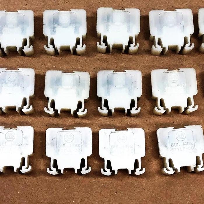Allen Bradley Style CD White Terminal Block BUL-1492 [Lot of 18] USED