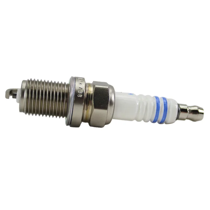 Bosch 7957 – Spark Plug