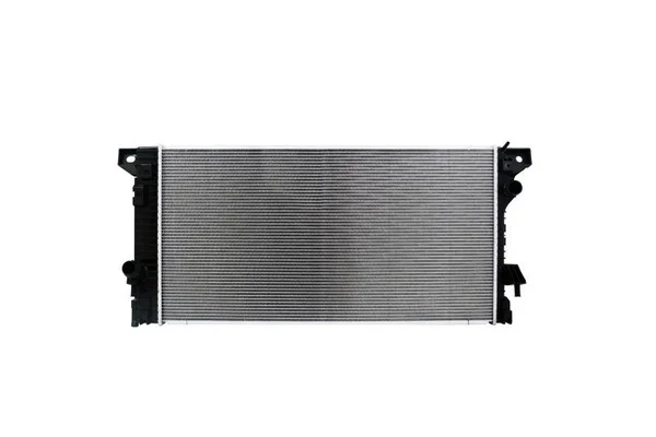 CSF 18-19 Ford F-150 3.3L OEM Plastic Radiator – 3846