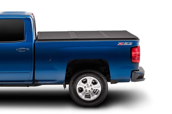 Extang Solid Fold 2.0 Tonneau Cover 1999-2006 (2007 Classic) Chevy Silverado/GMC Sierra 6ft. 6in. Bed – 83940