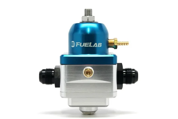 Fuelab 529 Electronic EFI Adjustable FPR (1) -6AN In (1) -6AN Return – Blue – 52901-3
