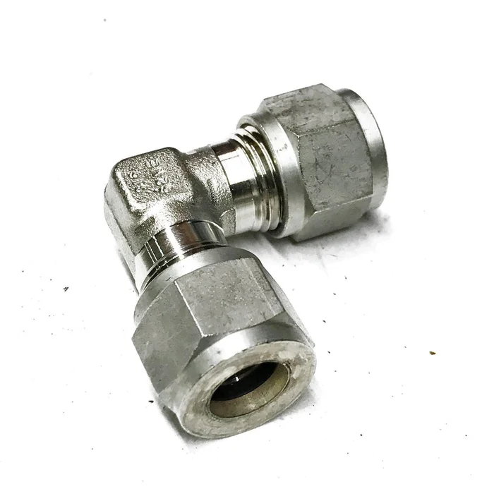 Gryolok Elbow Tube Fitting 6LU-316 NOS