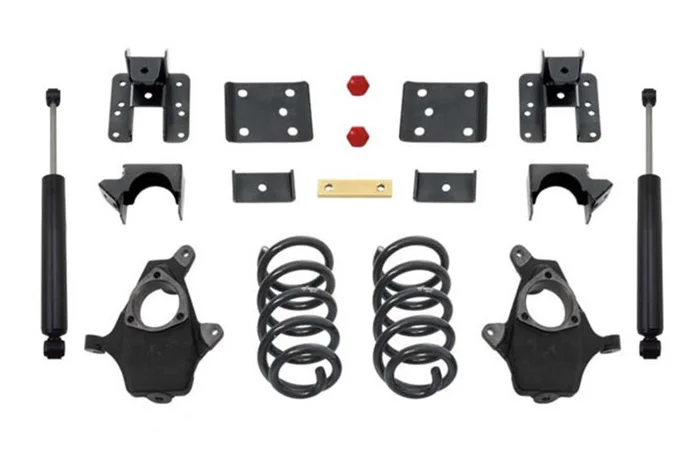 MaxTrac 14-16 GM C/K1500 2WD/4WD Extended/Crew Cab w/Cast Steel Susp. 3in/5in Lowering Kit