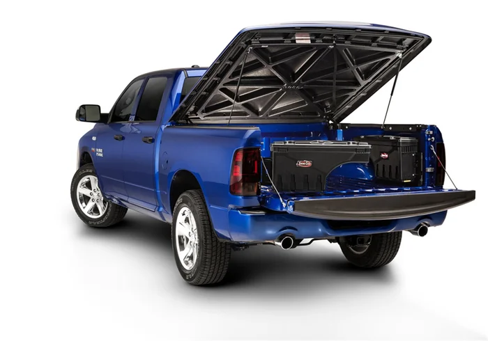 UnderCover Swing Case Truck Bed Storage Box 19 (NewBody)-22 Silv/Sierra (w/o CarbonPro) 1500 w/o MultiPro TG Driv – SC104D