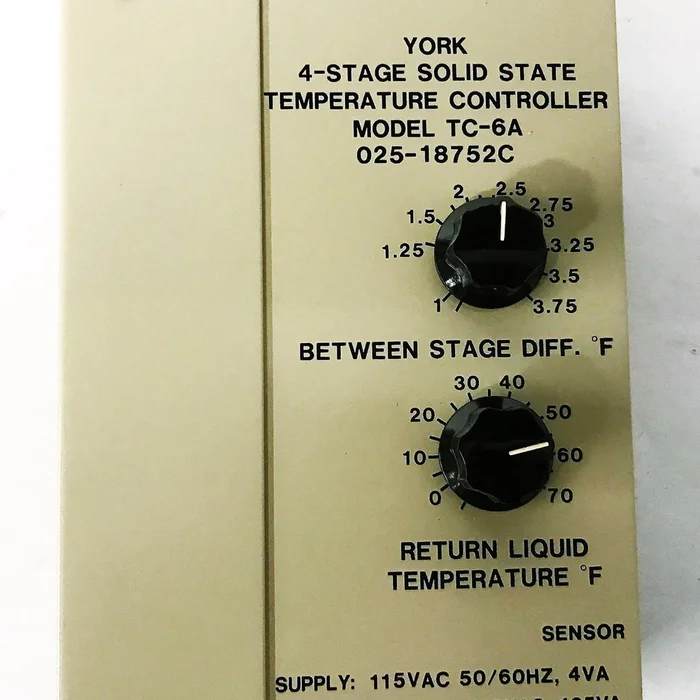 York 4-Stage Solid State Temperature Controller 025-18752-000 NOS